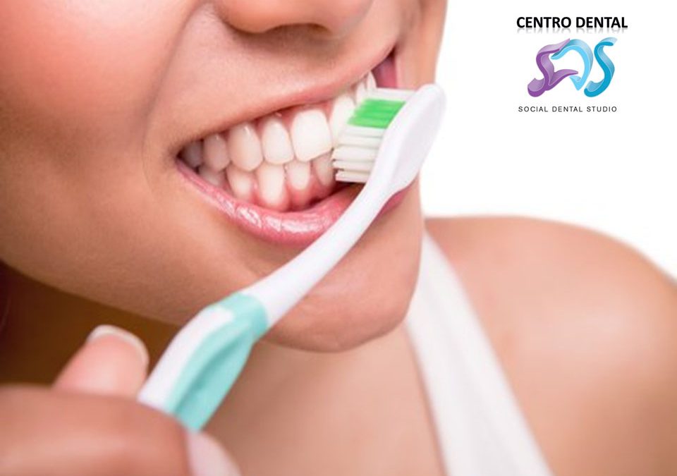 ¿Cómo elegir el cepillo de dientes adecuado?