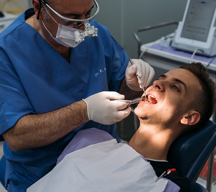 Dentistas en Chamberí Social Dental Studio Madrid sds centro dental doctores aguado